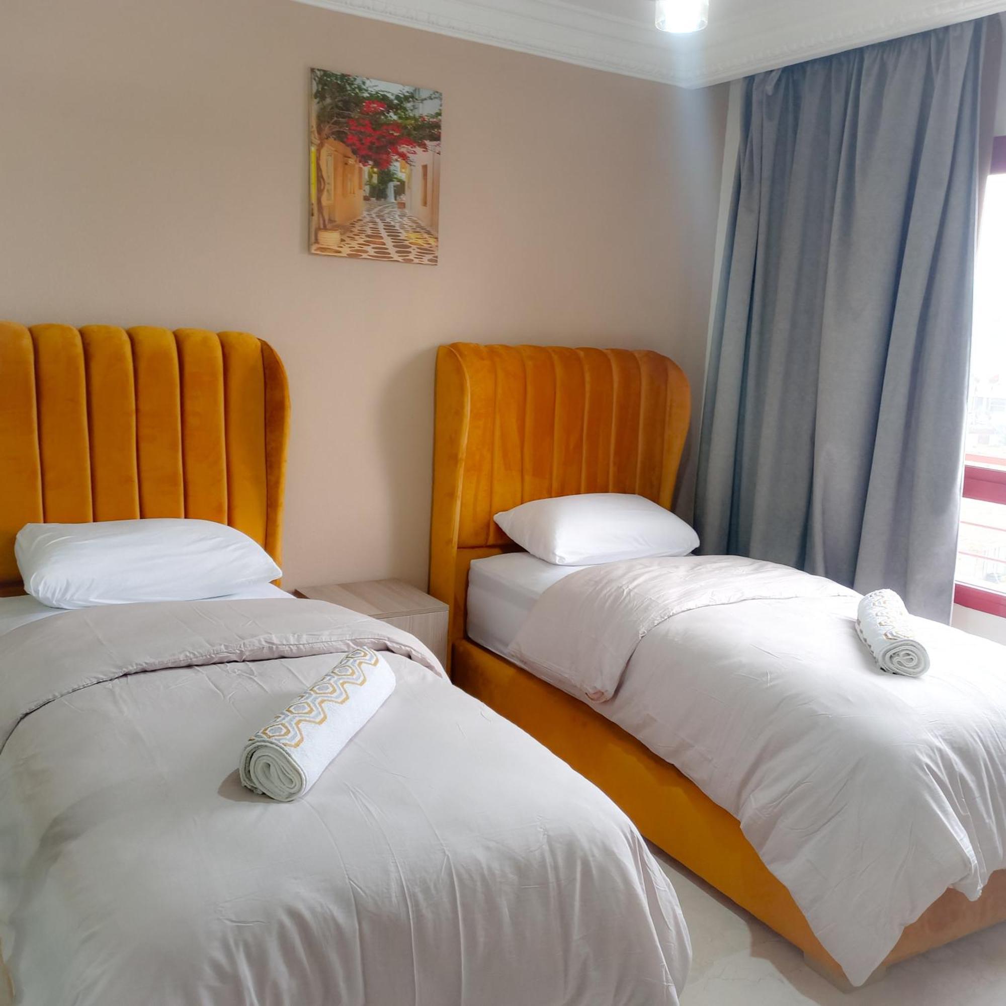 Nouveau Appartement Au Plein Centre Ville En Face Hilton & La Gare De Train Tgv M2 Tangeri Esterno foto